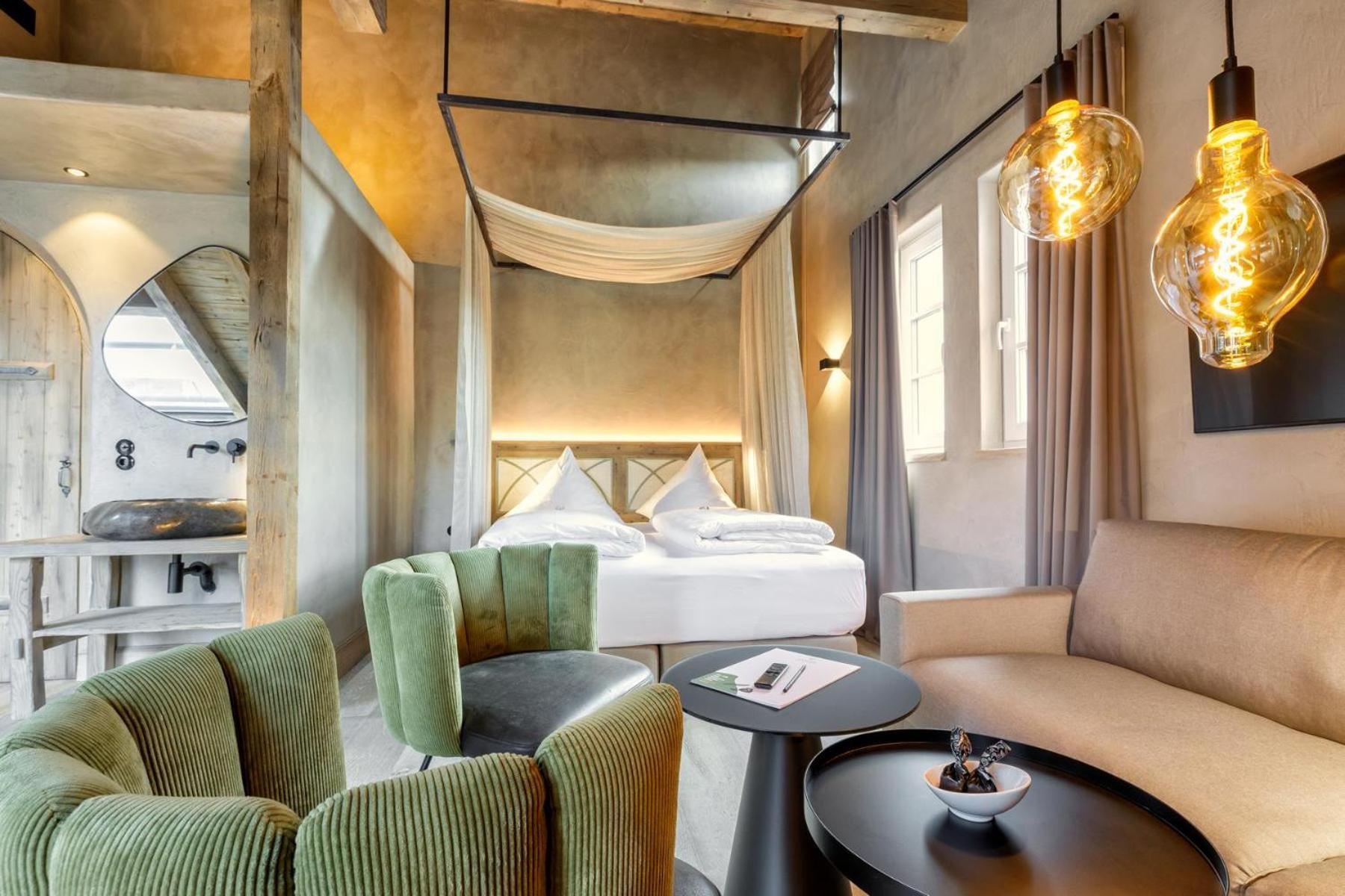 Arthus Hotel 4*